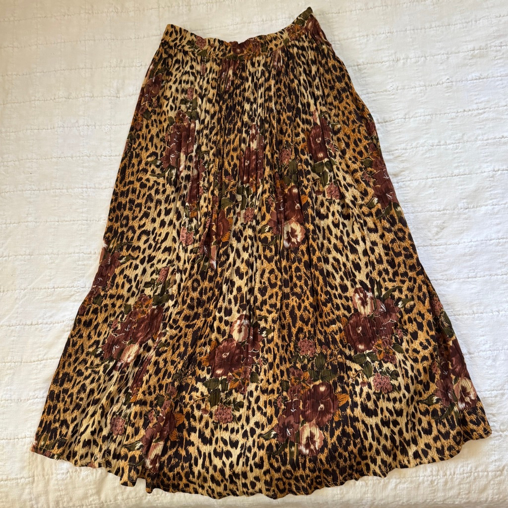 Vintage Cheetah Print Maxi Skirt • Size: L
